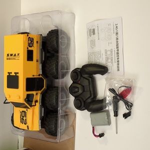 Ranfly Amphi Bious 8 Wheels Remote Truck (NWOT) in Original Box